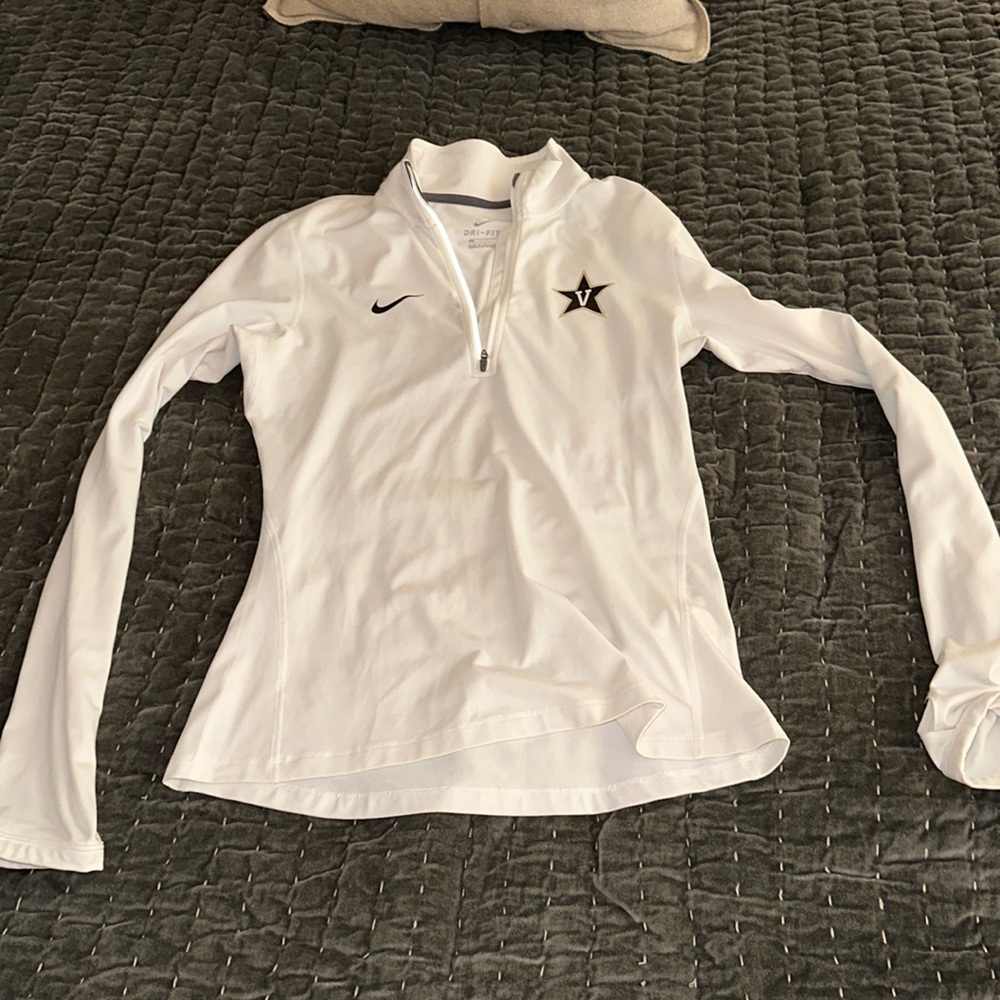 Vanderbilt Nike pullover